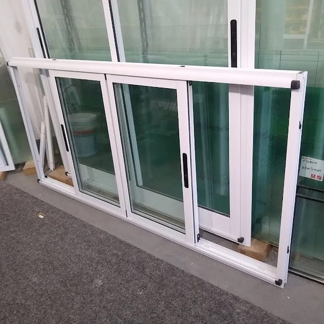Ventana corrediza de 4 hojas